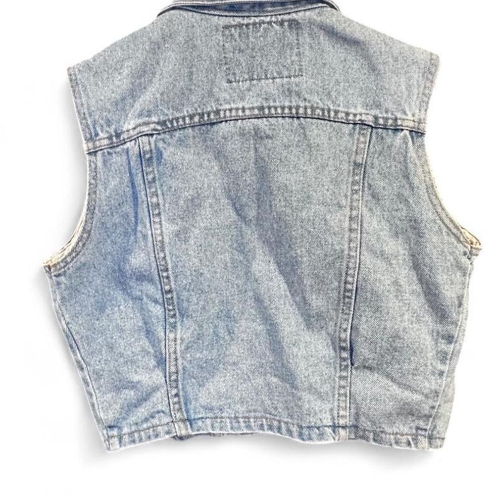 Vest - Picture 3 of 7